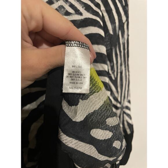 Lola & Sophie printed Black Yellow Abstract Silk Blouse Size Medium - Picture 5 of 6